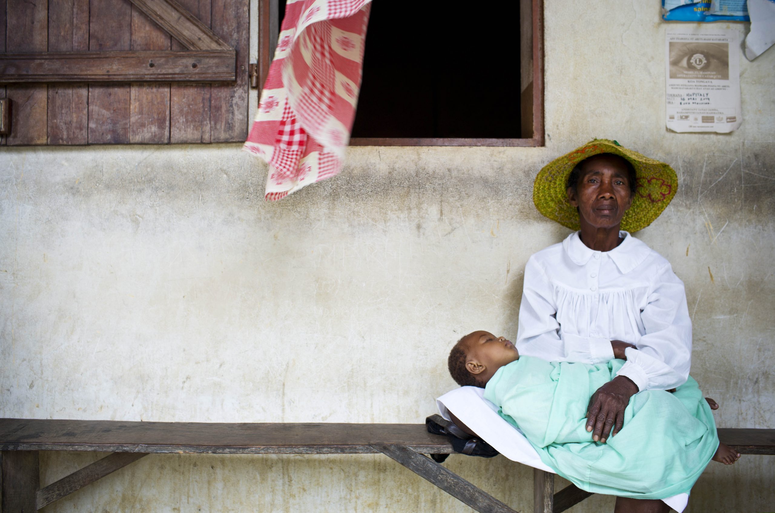 Community Health Workers Keep Pregnant Women Safe from Malaria - Jhpiego